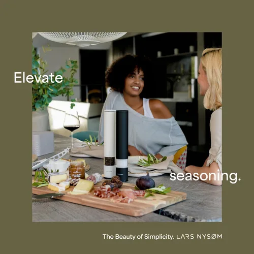 Vista 3 de LARS NYSØM - Molinillo de sal y pimienta de acero inoxidable con molinillo de cerámica ajustable, de diseño