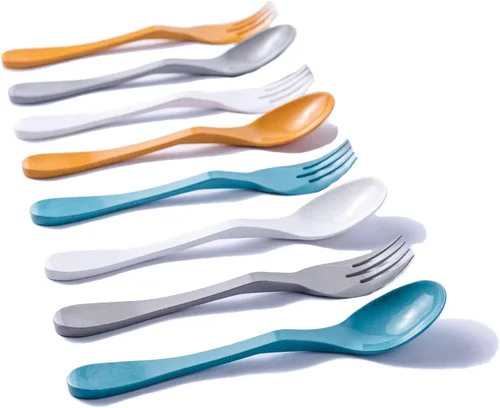 Vista 3 de Knork Eco Astrik - Juego de utensilios reutilizables compostables a base de plantas con funda de transporte, naranja, azul, blanco y gris, juego