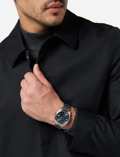 Vista 2 de Seiko Reloj clásico de cuarzo azul esfera para hombre SUR371 Negro - Movimiento de cuarzo