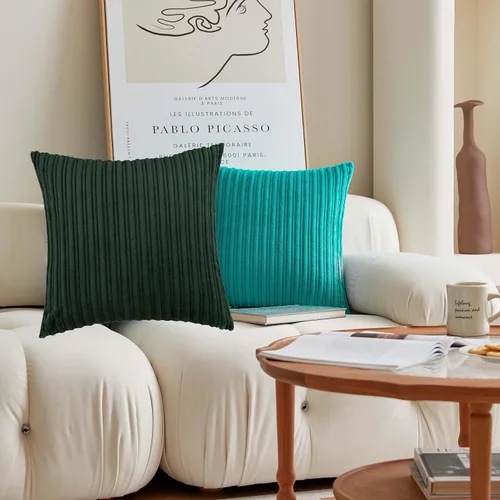 Vista 38 de UGASA - Fundas de almohada decorativas de terciopelo suave y sólidas de Navidad para sala de estar/sofá, 16 x 16 pulgadas, 2 unidades, color burdeos