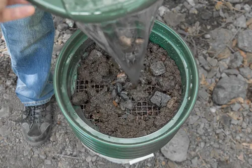 Vista 2 de SE Bandeja Clasificadora Apilable para Prospección de Oro de 13.25 Pulgadas de Ancho - Bandeja de Tamizado con Malla de Acero Inoxidable de 1/2