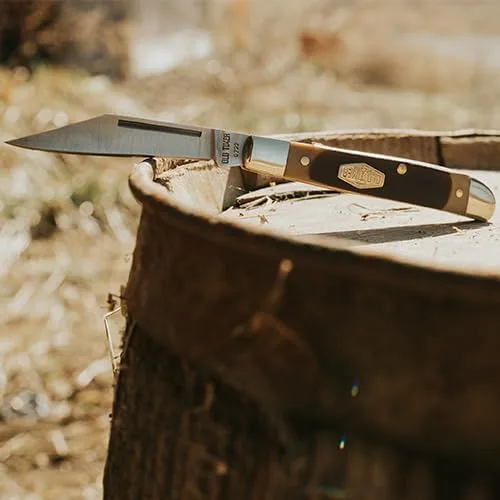 Vista 5 de Old Timer 12OT Pal Folding Pocket Knife with Saw Cut Handle