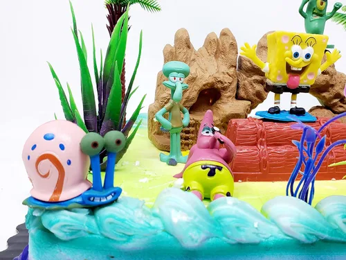 Vista 2 de Bob Esponja para pastel con Patrick, tablones, calamardo, arena y amigos (diseño único)