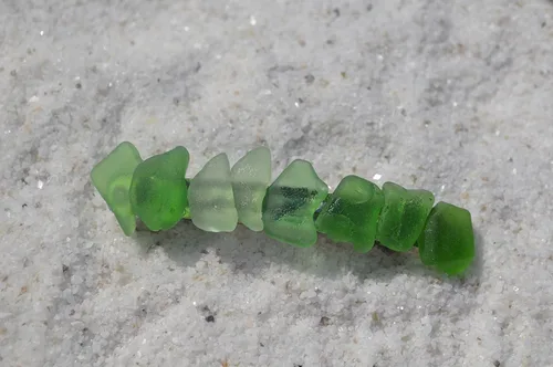 Vista 4 de Delicadas sombras de cristal de mar verde y aguamarina francés, pinza para el pelo, 2.362 in