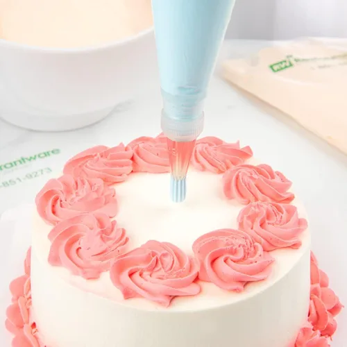 Vista 4 de Restaurantware Pastry Tek - Punta de pastelería reutilizable con punta de repostería de estrella abierta, punta de glaseado de acero inoxidable #32