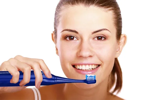 Vista 2 de Pursonic S420 cepillo dental sónico recargable de alta potencia con 12 cabezas de cepillo y cargador de almacenamiento., Azul