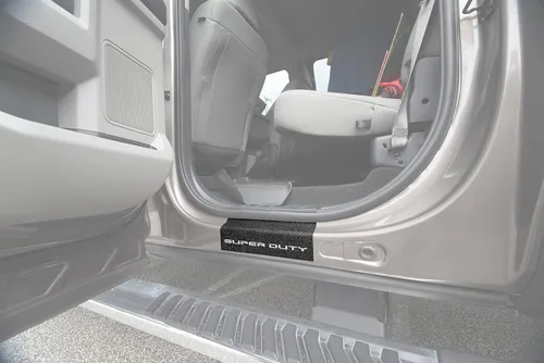 Vista 13 de Superposiciones de protección para umbral de puerta - Compatibles con Super Duty 2017-2022