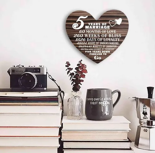 Vista 3 de Placa de madera de 5º aniversario, placa de madera de regalo, corazón, letrero de madera de corazón, regalos unisex, 5ª boda para ella, para él
