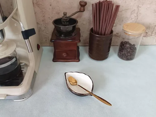 Vista 3 de Cuchara de café y reposa cucharas para accesorios de cafetería, reposa cucharas pequeño con diseño de hoja para estación de café, reposa cucharas