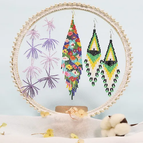Vista 5 de Bala&Fillic Cuentas de semillas de 2 mm 10000 piezas/110 gramos en caja 12/0 Cuentas de semillas negras para hacer joyas, aretes, pulseras, collares