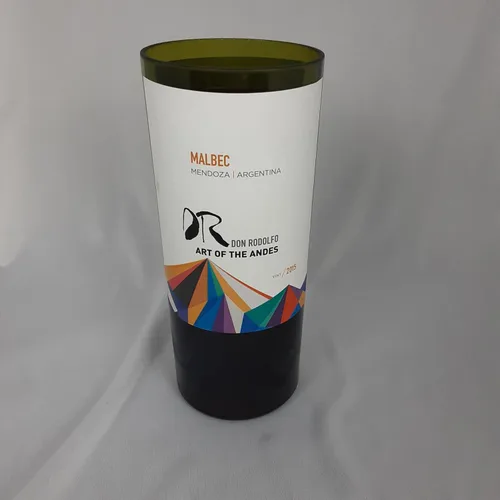Vista 3 de 2015 Don Rodolfo Malbec Art of the Andes Wine Bottle Candle - Repurposed Original Label Decor - Captivating Glow and Sustainable Beauty