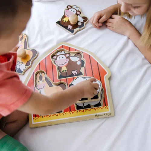 Vista 8 de Melissa & Doug Rompecabezas de animales de granja con pomo gigante, rompecabezas de madera con clavijas para niños pequeños, juguete educativo