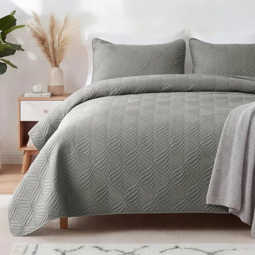 Vista 20 de Whale Flotilla Juego de ropa de cama extra suave, colcha amarilla ligera tamaño Queen con patrón moderno, colcha reversible de 3 piezas con 2 fundas