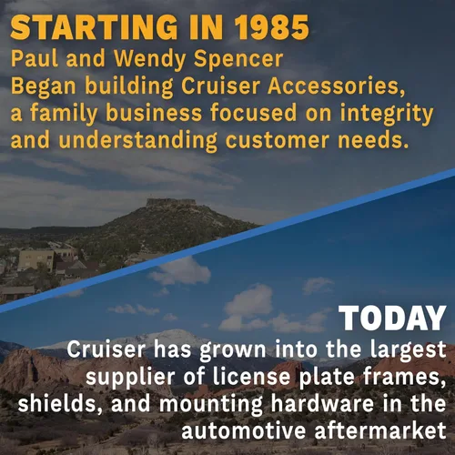 Vista 7 de Cruiser Accessories Marco de matrícula Chevrolet, negro mate/cromo (con tapas de sujetadores)