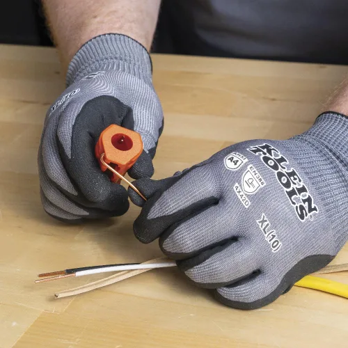 Vista 8 de Klein Tools L1412 Herramienta de pelado de cables 5 en 1 para 12-14 AWG, destripador de cables NM (Romex 12/2 y 14/2), magnético con orificio