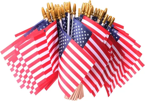 HOOSUN 50 banderas americanas pequeñas en palo, decoraciones del 4 de julio, bandera de Estados Unidos pequeña en palo, mini banderas 4 x 6 pulgadas