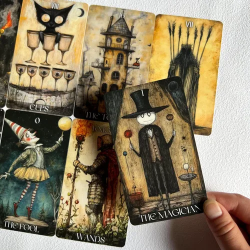 Vista 3 de Daydream - Tarjetas de tarot para principiantes, baraja de tarot surrealista, tarjetas de adivinación