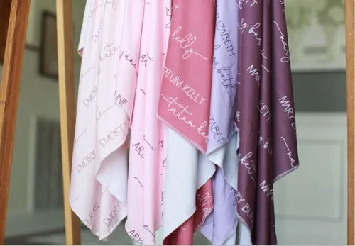 Vista 7 de Personalized Name Only Pink Baby Girl Swaddle Set, Soft and Stretchy Jersey Knit, Solid Color Swaddle Blanket and Headband, Baby's Name Blanket