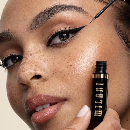 Vista 5 de Milani Delineador de ojos Stay Put Infinite para líneas nítidas y precisas, color negro