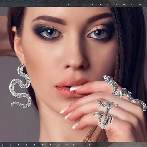 Vista 3 de Huquary 8 piezas de joyería de serpiente de Halloween para mujer, joyería de serpiente estilo egipcio, collar de serpiente, aretes, brazalete