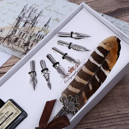 Vista 4 de Bolígrafo de plumas de búho vintage con plumas refinadas para bodas, firmas y escritura