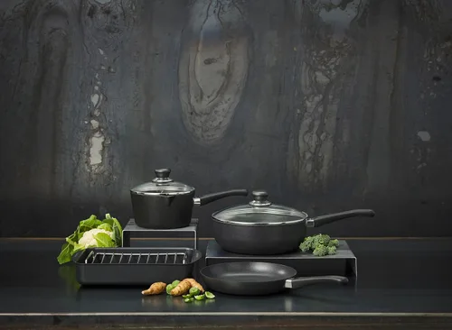 Vista 7 de Scanpan Sartén antiadherente clásica de 4 cuartos (10 1/4 pulgadas) con tapa, compatible con estufas de gas y eléctricas, apta para utensilios