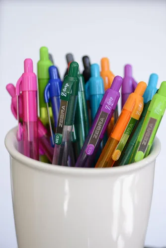 Vista 4 de Bolígrafo Zebra Pen Z-Grip retráctil, punta media, 1.0 mm, varios colores - 5