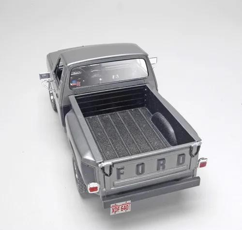 Vista 5 de Revell 85-4360 Ford Ranger Pickup Kit de camión modelo 1:24 escala 78 piezas nivel de habilidad 4 kit de construcción de modelo de plástico, gris