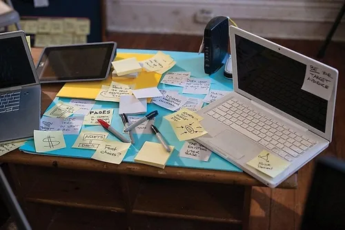 Vista 2 de Post-it Greener Recycled Pop-up Notes 3x3 in, 12 Pads, America's’s #1 Favorite Sticky Notes, Canary Yellow, Clean Removal, 100% Recycled