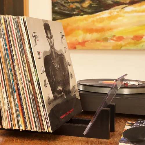 Vista 9 de Estante para guardar discos de vinilo Kaiu Vinyl Record Storage, soporte de madera maciza con acrilico transparente, diseño de primera calidad