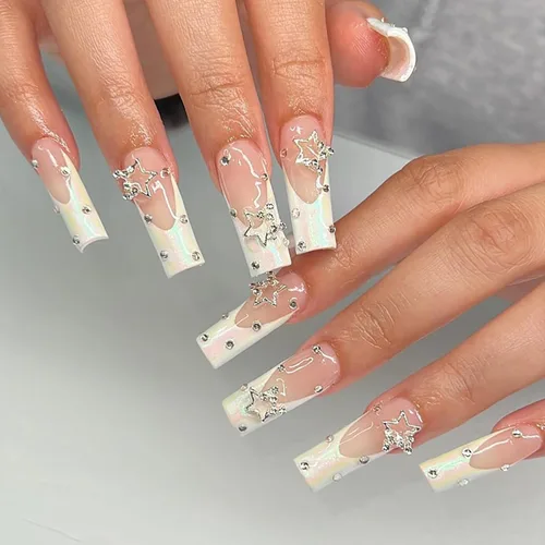 Vista 4 de 24 uñas postizas a presión medianas con diseño de estrella de ataúd blanco, diseño de estrellas y diamantes de imitación, uñas postizas rosas