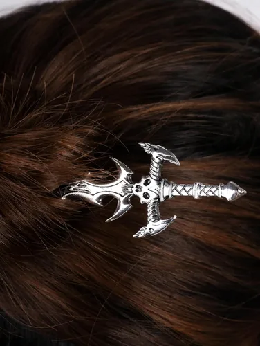 Vista 4 de HAQUIL Juego de collar con dije de calavera y corazón, palo de pelo gótico punk con cadena para mujeres y hombres, regalo de joyería de acero