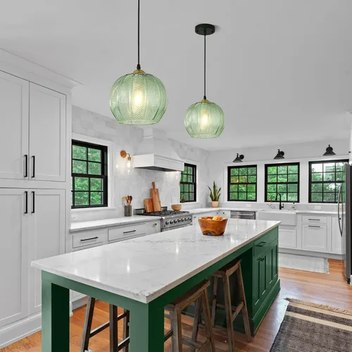 Vista 7 de 9.8'' Green Glass Pendant Lighting, Single Large Globe Chandelier with Ribbed Glass Lampshade, Nordic Ceiling Hanging Ball Light Fixture for Kitchen