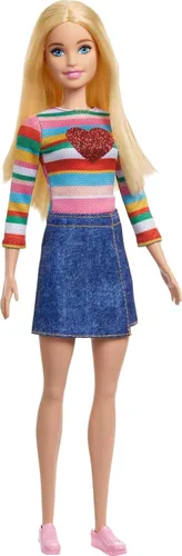 Vista 10 de Muñeca Barbie Extra y accesorios con aspecto brillante, cabello de fantasía rosa y morado y gorro de neón con cachorro mascota