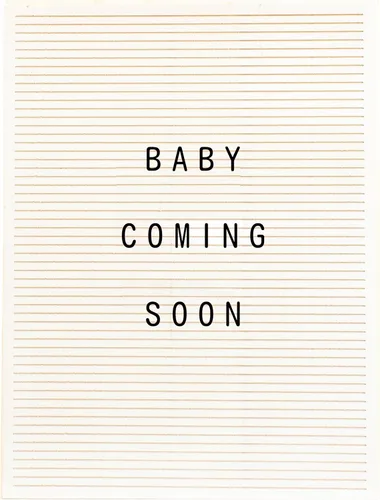 Vista 2 de Stiles Juego de letreros de madera de 12 x 16 pulgadas, con 340 letras, números y símbolos de plástico, tablero de mensajes de madera intercambiable