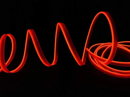 Vista 2 de ABALDI Luces de neón con cable EL, luz USB para interior del automóvil, luces de neón brillantes (6.6 ft/6 pies, naranja)