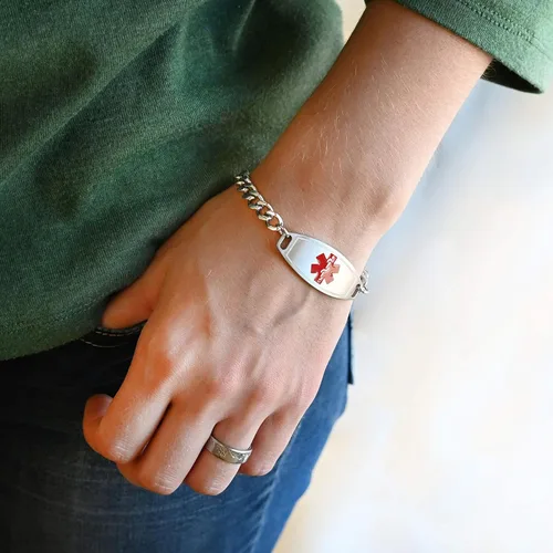 Vista 2 de Pulsera médica de cirugía bariátrica pregrabada y personalizada, rosa, Acero inoxidable