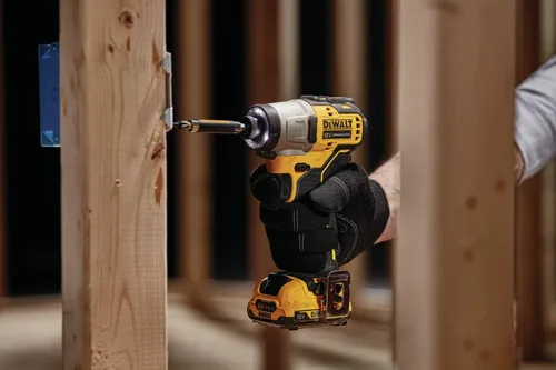 Vista 5 de DEWALT XTREME 12V MAX* Kit de destornillador de impacto, 1/4 de pulgada (DCF801F2)