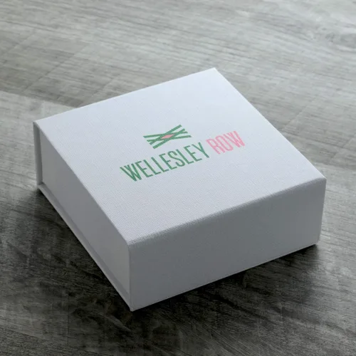 Vista 6 de Pulsera personalizada con dije inicial en plata de ley, etiqueta ovalada