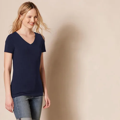 Vista 2 de Tienda Essentials Women's Regular-Fit Short-Sleeve T-Shirt (Crewneck and V-Neck Options), Multipacks