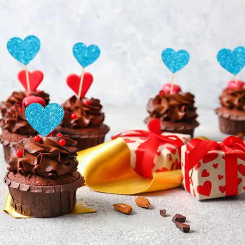 Vista 4 de Gyufise 30 piezas de adornos para cupcakes con purpurina de amor dulce para cupcakes, decoración de pasteles para el día de San Valentín, decoración
