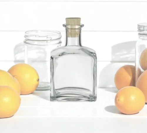 Nakpunar Botella cuadrada de vidrio con acabado de corcho de 7 oz (7.1 fl oz) - botella para aceites, hechizos de bruja, recuerdos de boda, botella