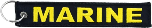 Llavero de estilo militar militar de EE. UU., color negro y amarillo para quitar antes del vuelo, 5.5 "x 1" motocicleta ATV coche camión llavero,
