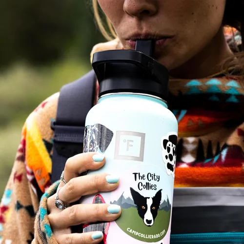 Vista 7 de IRON °FLASK - Botella deportiva de 14, 18, 22, 32, 40, 64 o 128 onzas, 3 tapas (boquilla), acero inoxidable aislado al vacío, doble pared moderna
