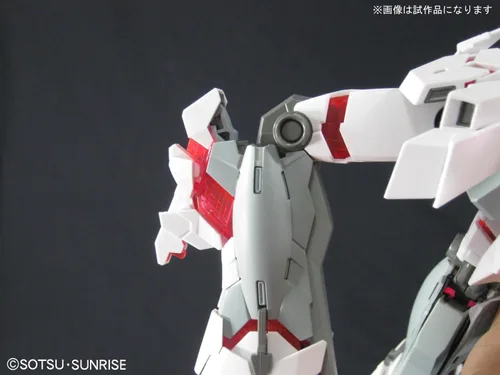 Vista 5 de Bandai Hobby RX-0 Unicorn Gundam HD Color with MS Cage Master Grade Figure, Scale 1/100