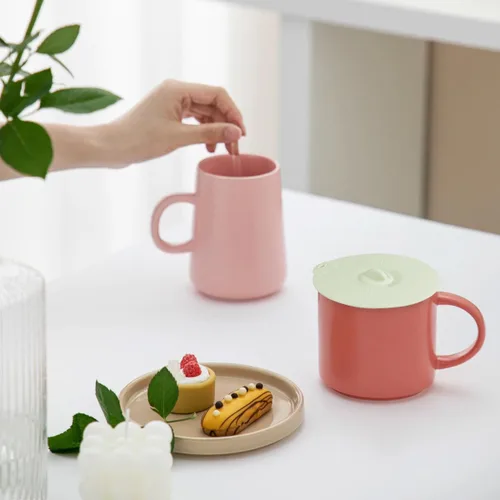 Vista 2 de Paquete de 4 tapas de silicona de 3.9 pulgadas para tazas, tazones, platos, sartenes, cubierta para salpicaduras de microondas, recipientes