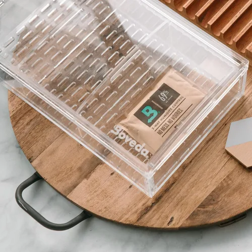 Vista 2 de Boveda Paquetes de control de humedad bidireccional al 69% para cajas de humidificadores de plástico y madera y bolsas con cierre hermético