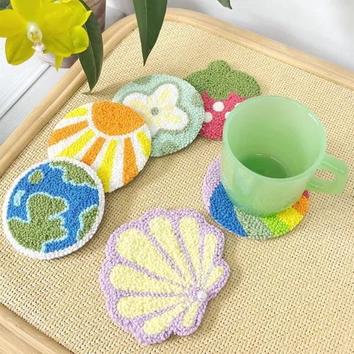 Vista 5 de HAND U JOURNEY Kit de posavasos de aguja perforadora para manualidades, 6 patrones con fieltro adhesivo, hilos, aro de bordado, perfecto