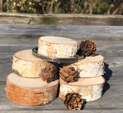 Vista 6 de Pulsera de estaño para hombre o mujer, de la colección John Muir, hecha en Estados Unidos