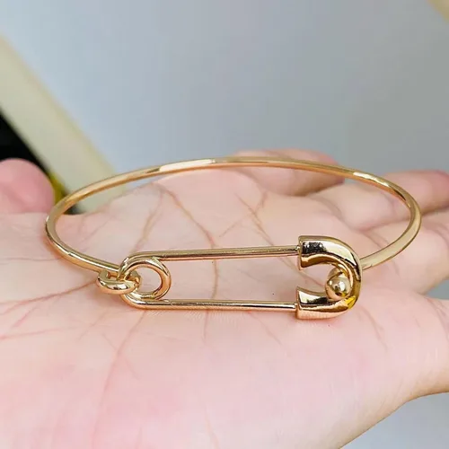 Vista 2 de Brazaletes de oro para mujer, brazaletes indios apilables de múltiples capas abiertos, pulseras gruesas de oro bohemio, pulseras indias de cadena